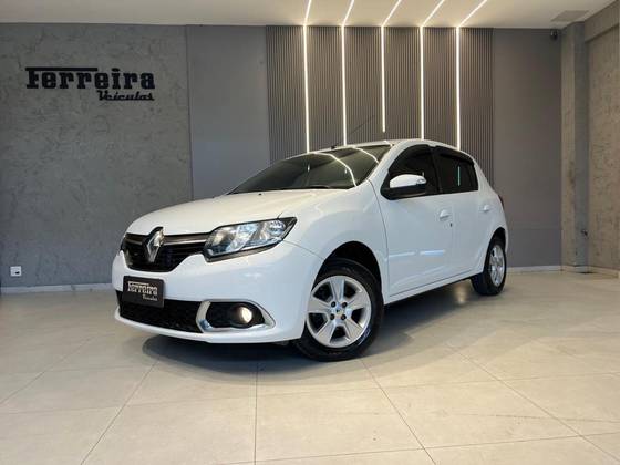 RENAULT SANDERO 1.6 DYNAMIQUE 8V FLEX 4P MANUAL RENAULT SANDERO 1.6 DYNAMIQUE 8V FLEX 4P MANUAL